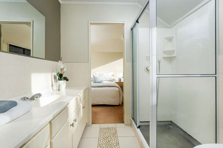 2/32 Centorian Drive Windsor Park_17