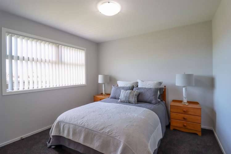 28 Meadowstone Street Gleniti_13
