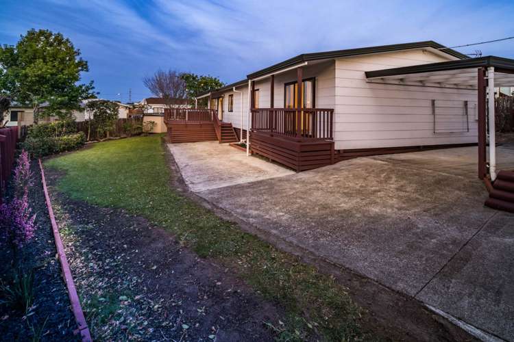 10 Constance Place Clover Park_16