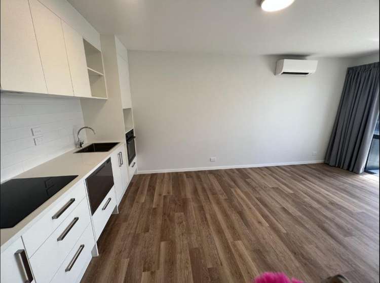 7/1 Karoro Court Hobsonville_3