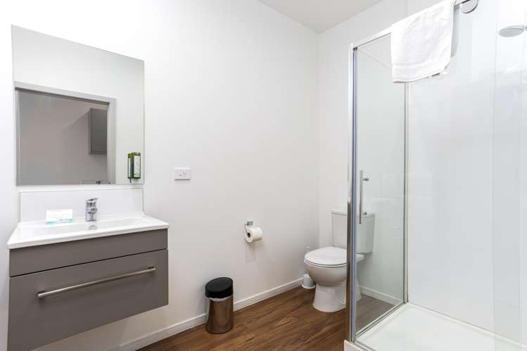 302/32 Red Oaks Drive Frankton_14