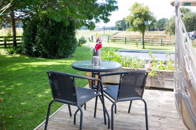 487 France Road Rangitikei Surrounds_13