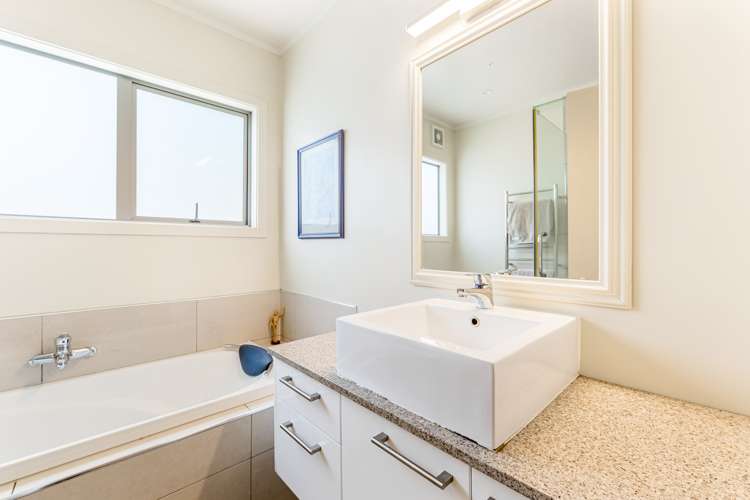 10 Coromandel Crescent Mairangi Bay_12