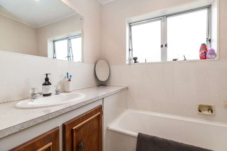 2/55 Clark Road Pahurehure_9