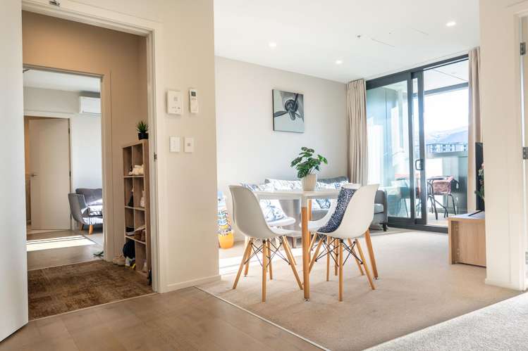 104A/16 Mountain Ash Drive_1