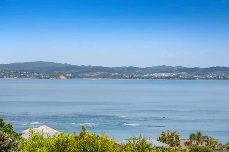 1326 Whangaparaoa Road Army Bay_34