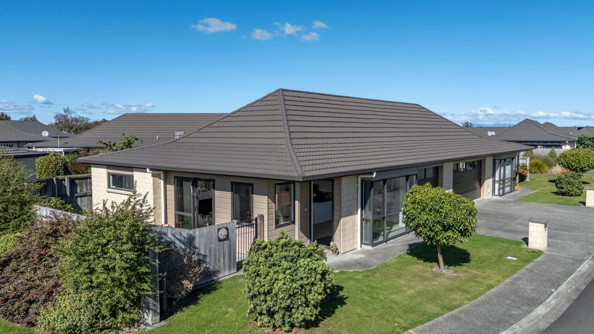 54 Ashmore Park Carterton_0
