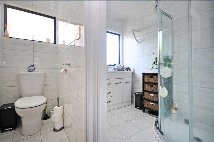 93 Burundi Avenue Clendon Park_11