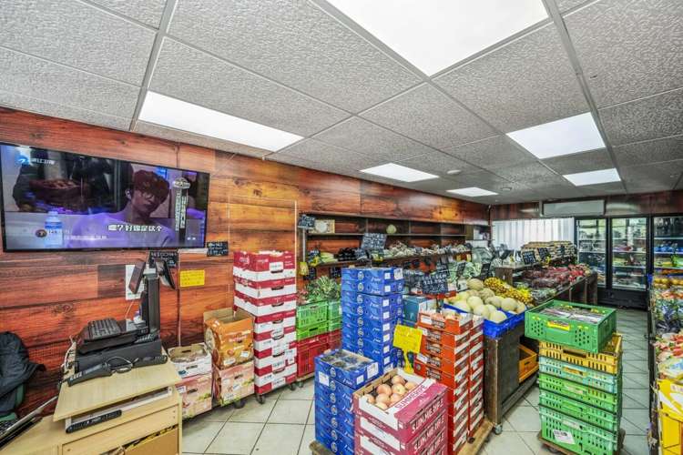 7, 51 William Pickering Drive Albany_5