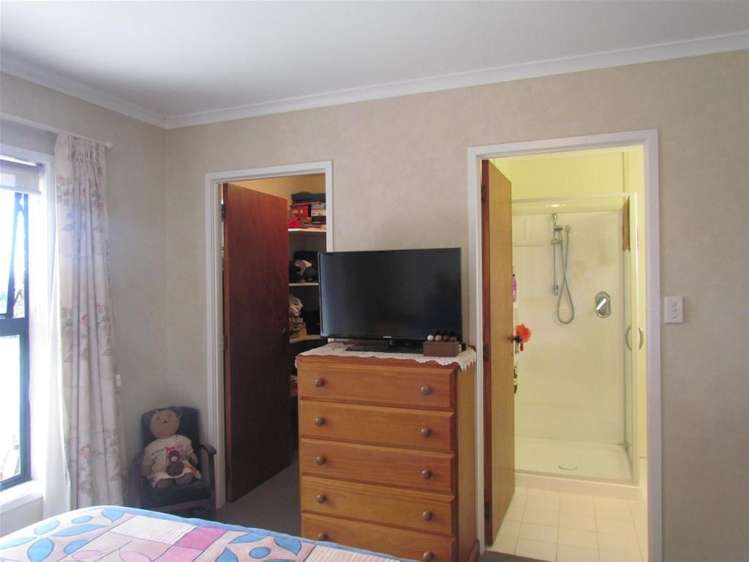 132 Ohangai Road Normanby_15