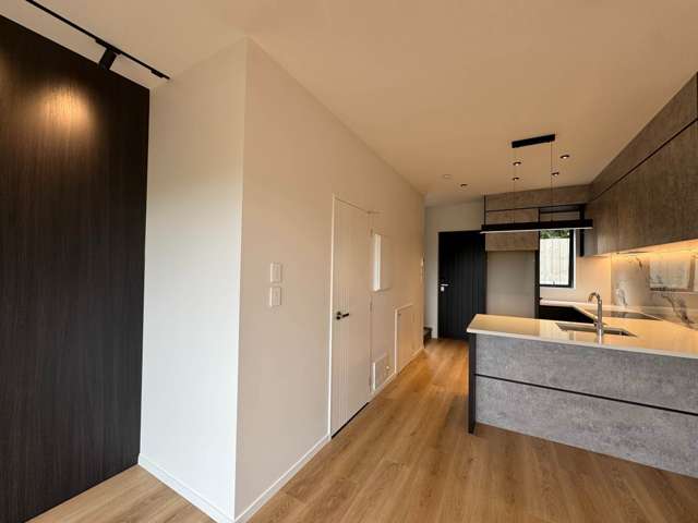 5/7 Brookfield Road Te Atatu Peninsula_2