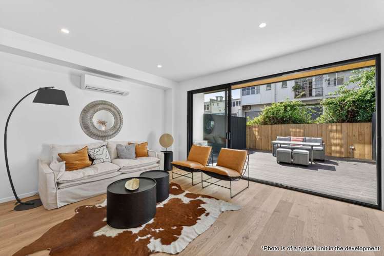 2/ 6 Riddell Road Glendowie_1