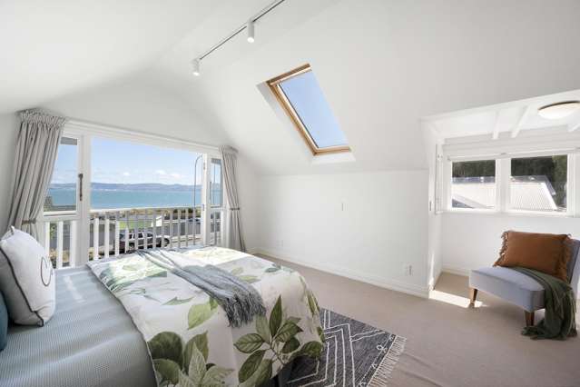 Spacious Seaside Stunner