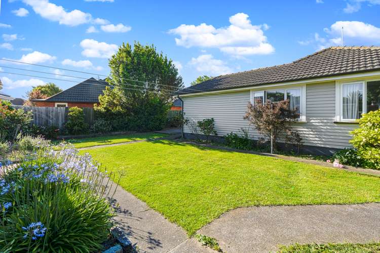 2/70 Peer Street Upper Riccarton_16