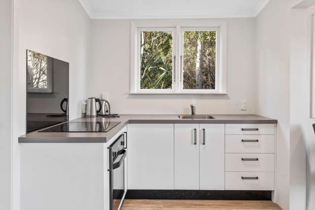 1 Luss Road Company Bay_4