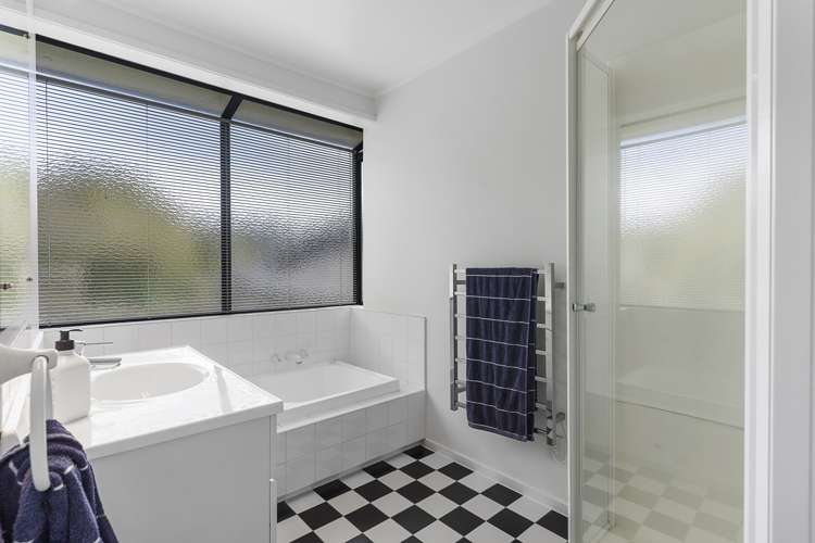 15 Taupiko Place Green Bay_25