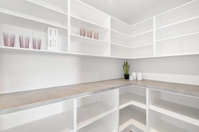 2 Rennie Place The Pines Beach_3