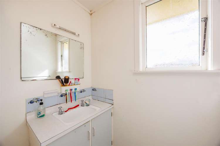 5 Lambert Street Marton_21