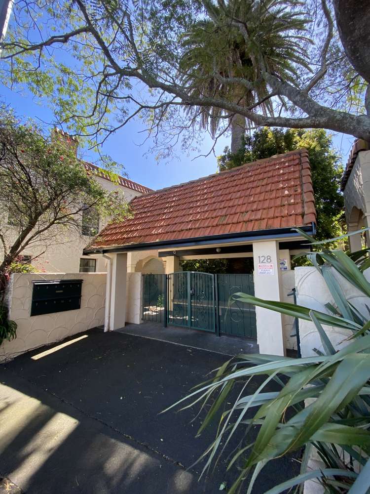 1/128 Newton Road Eden Terrace_13