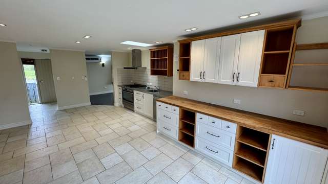 220 Gibson Quay Hokitika_2