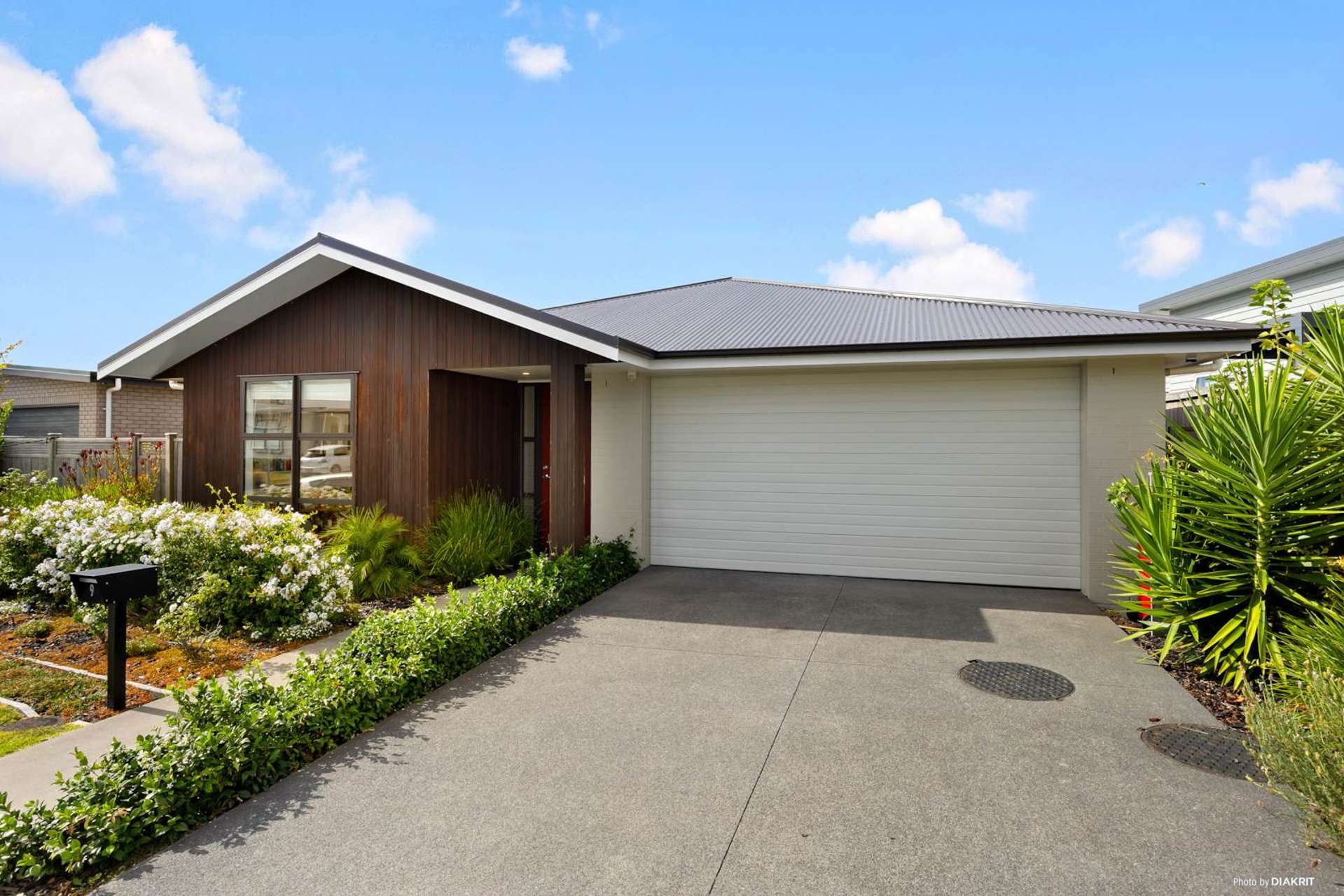 9 Onekura Street Red Beach_0