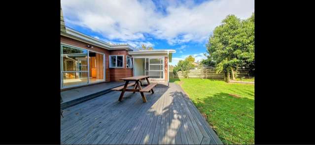 Charming 3BR Home with Garden & Deck!