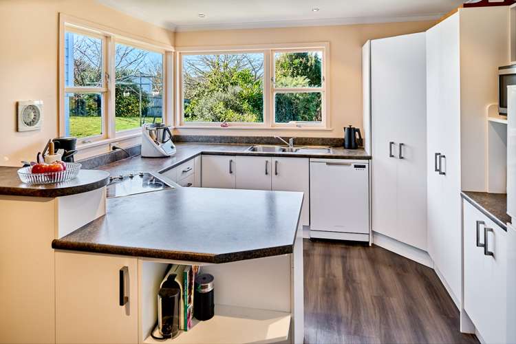 20 Saint Johns Terrace Tawa_7