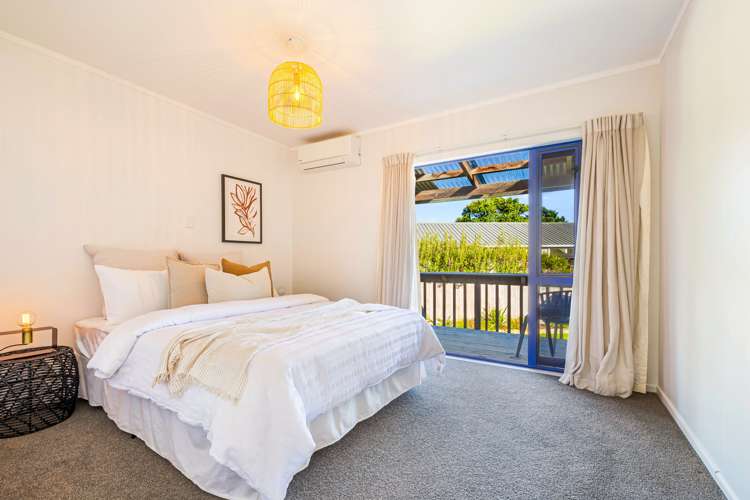 10 Edwin Mitchelson Road Muriwai_17