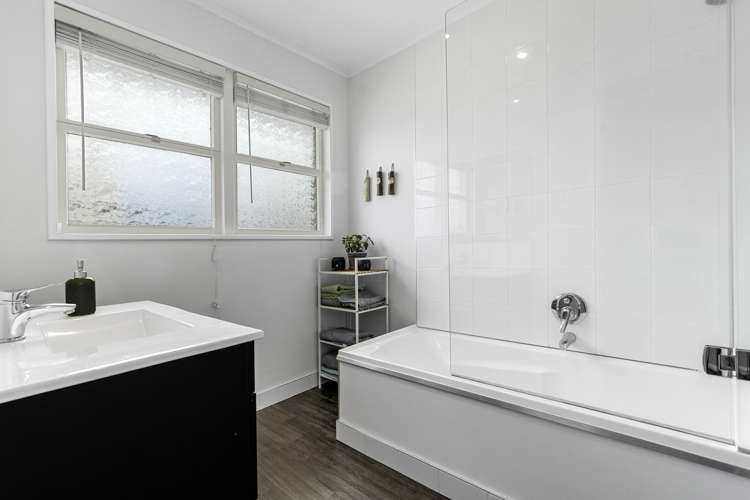 253 Levers Road Matua_16