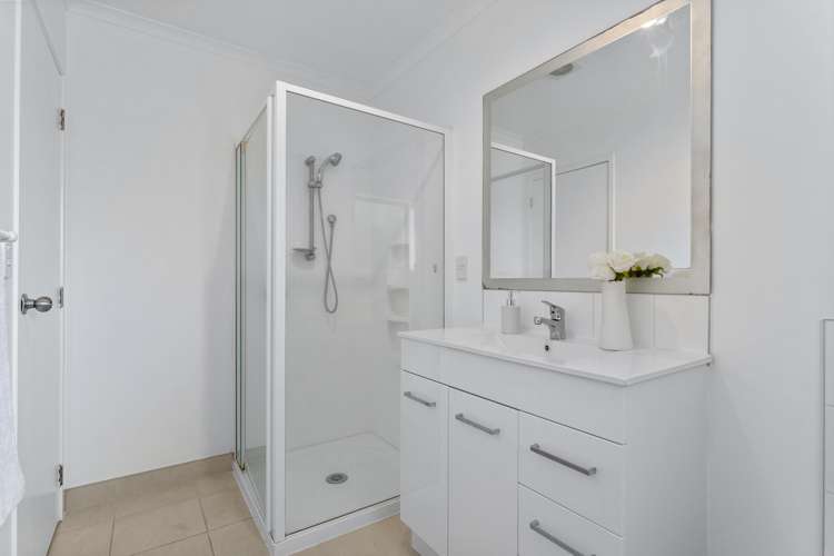 43 Ripple Grove Waiuku_15