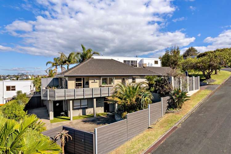 1/27 Churchill Road Murrays Bay_40