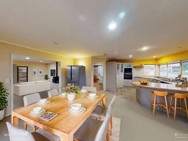 123 Pacific Drive 10930_3