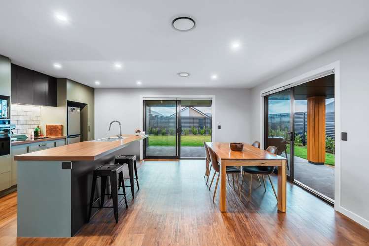 18 Tai Road Wharewaka_2