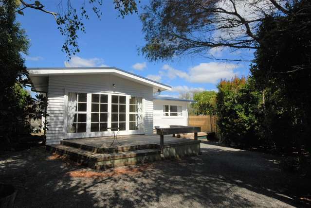 1 Renata Crescent Te Atatu Peninsula_1