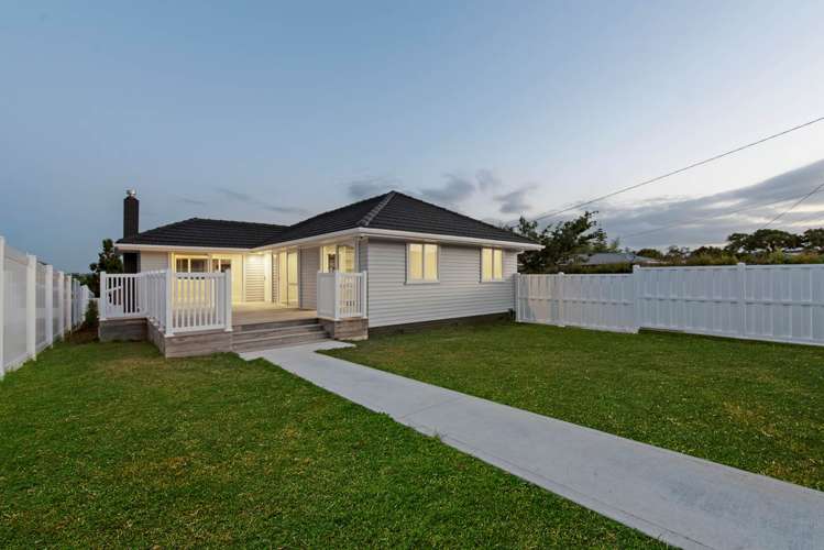 117 Tirimoana Road Te Atatu South_16
