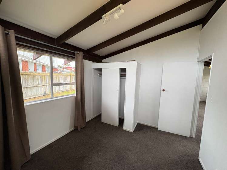 3/128 Farquhar Road Glendene_7
