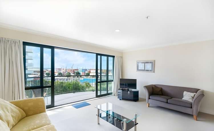 3E/118 Gladstone Road_0