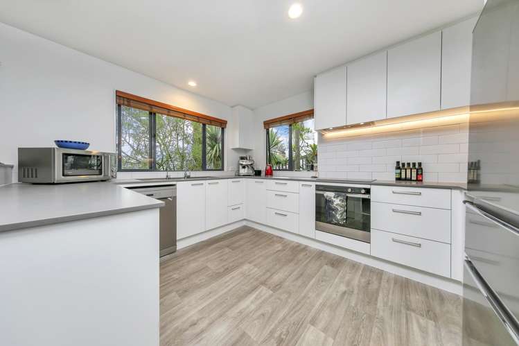 7a Shipton Place Blockhouse Bay_2