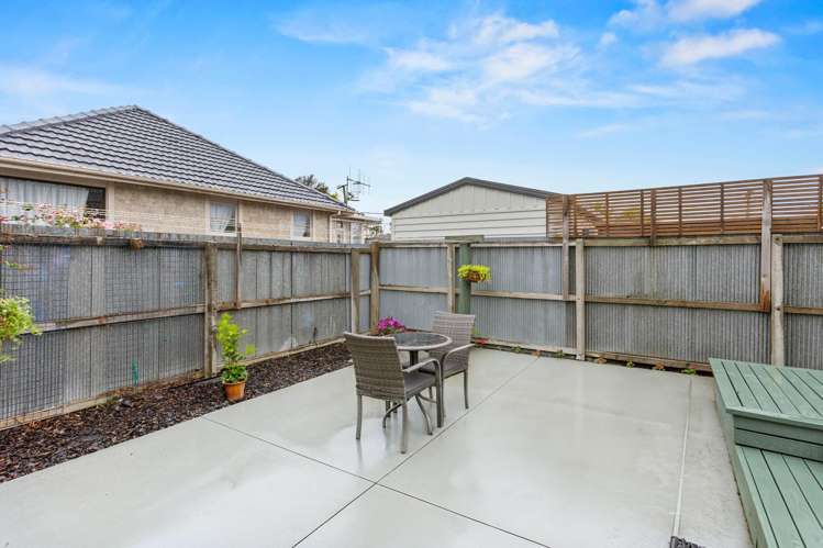 2 Ontario Place Wainoni_11