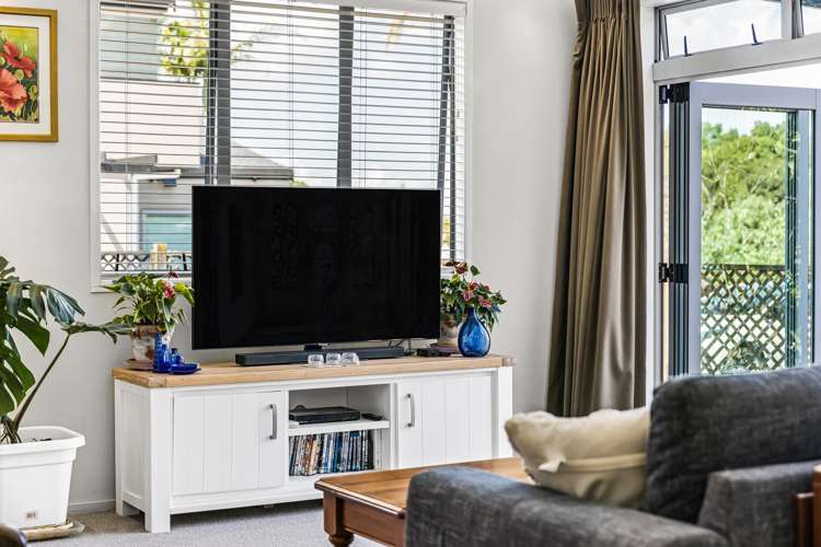 7F Clearwater Cove West Harbour_21