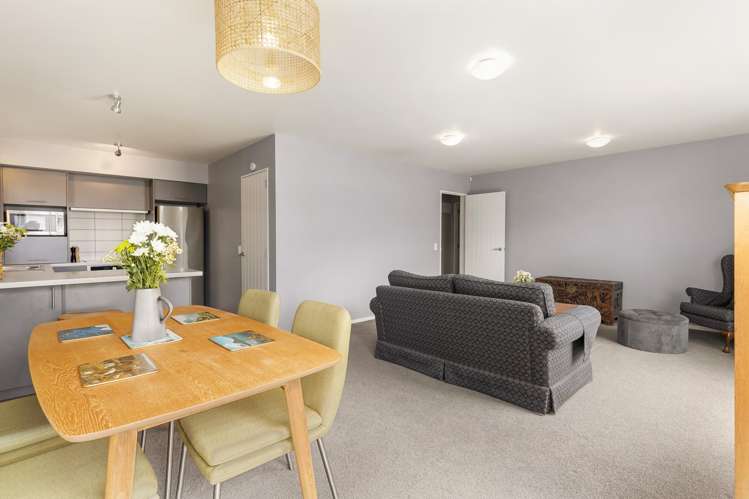 42b Haumia Street Johnsonville_6