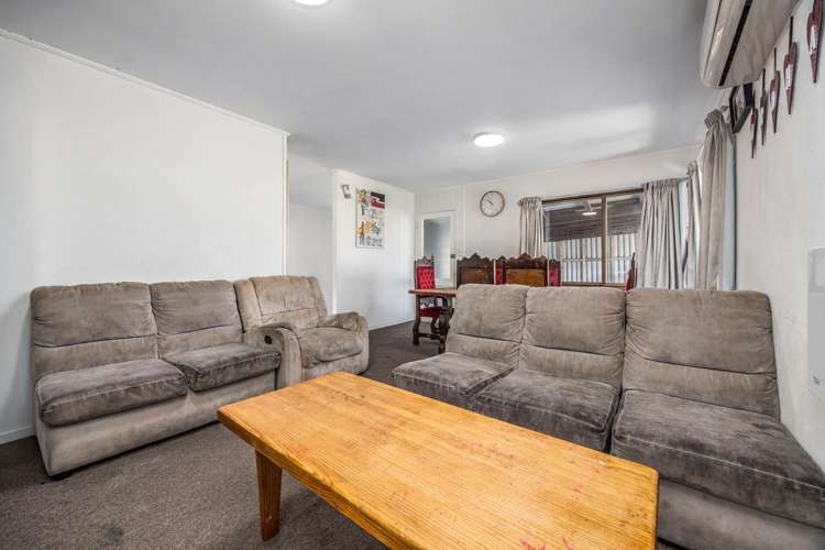 70 Solar Road Glen Eden_2