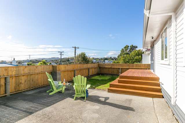 SUNNY & VERSATILE WITH LOVELY VIEWS