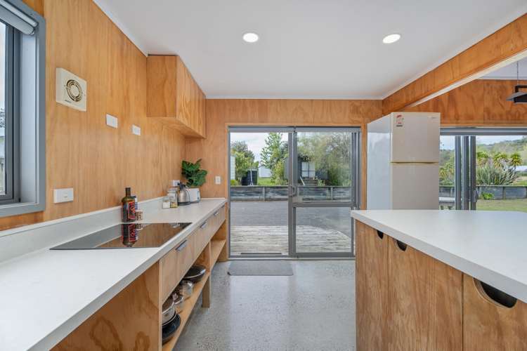 18B Captain Cook Road Cooks Beach_9