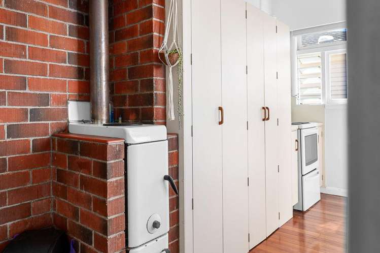 64 Galloway Street Hamilton East_9