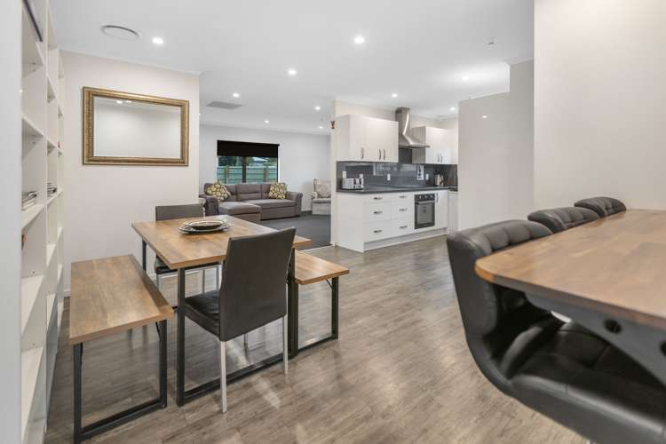 16 Mahanga Road Fairy Springs_8