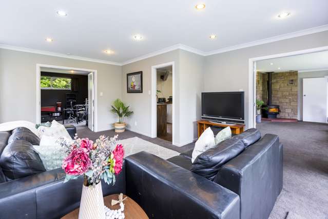 21 Barton Road Heretaunga_3