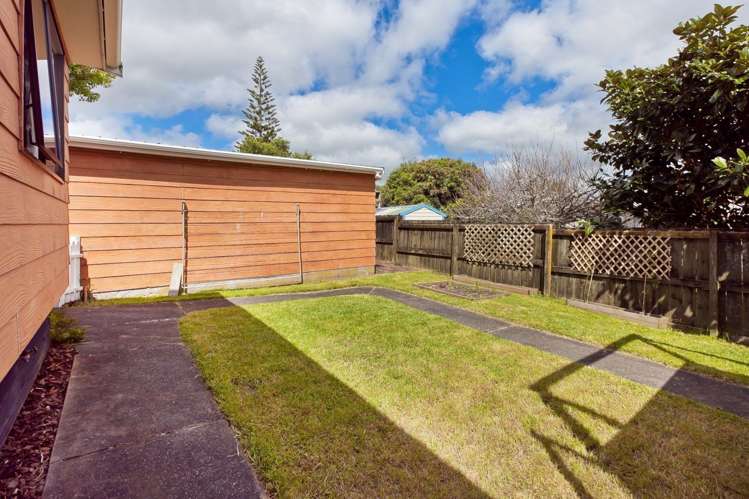 1/25 Savoy Road Glen Eden_11