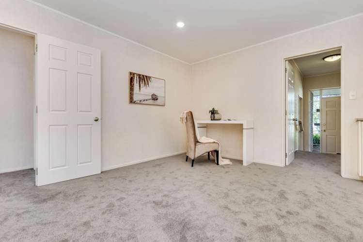 10 Stewart Gibson Place Manurewa_3