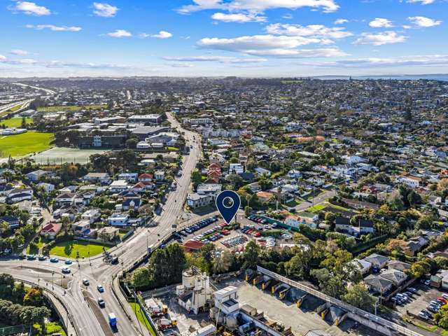 1 Forrest Hill Road and 4 Nile Road Milford_3